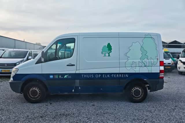 Mercedes-Benz Sprinter (2007) thumbnail 2
