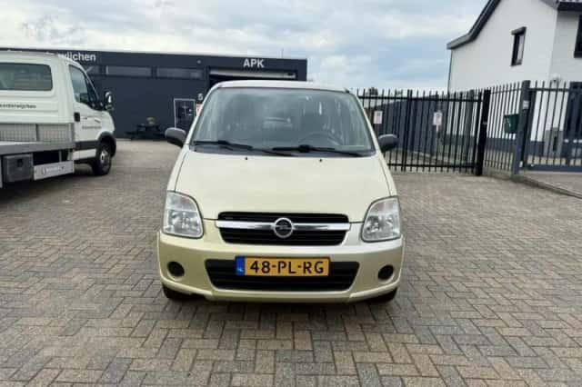 Opel Agila (2004) thumbnail 6