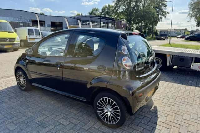 Citroën C1 (2010) thumbnail 2