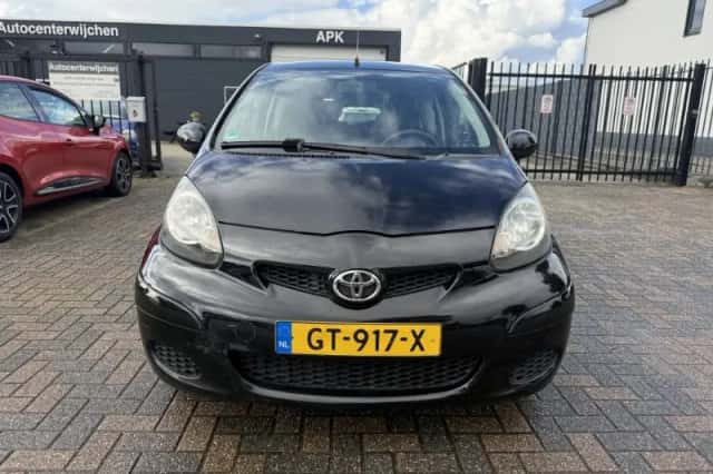 Toyota Aygo (2009) thumbnail 6