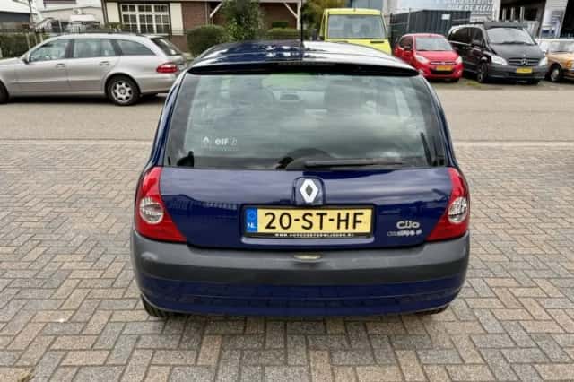 Renault Clio (2006) thumbnail 3