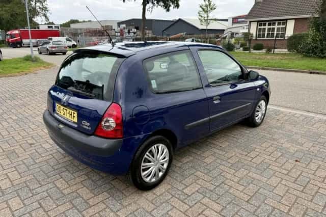 Renault Clio (2006) thumbnail 4