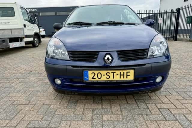 Renault Clio (2006) thumbnail 6