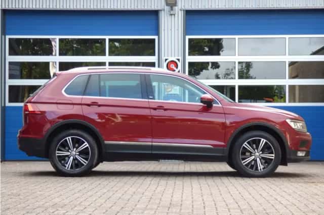 Volkswagen Tiguan (2017) thumbnail 5