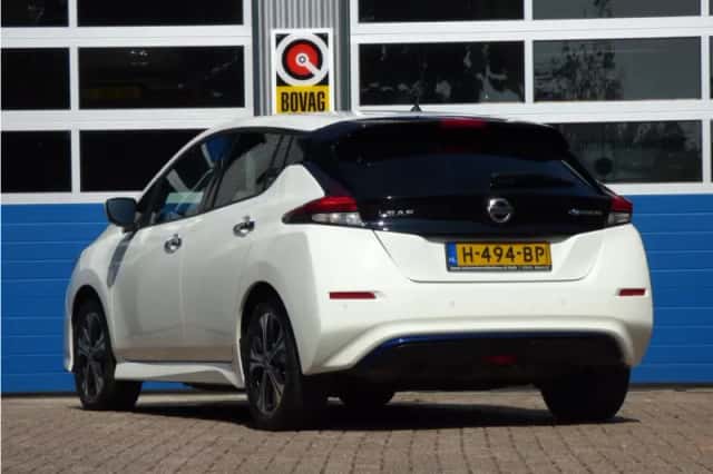 Nissan Leaf (2019) thumbnail 2