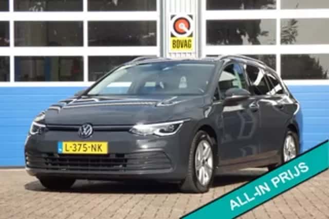 Volkswagen Golf (2021) thumbnail 1