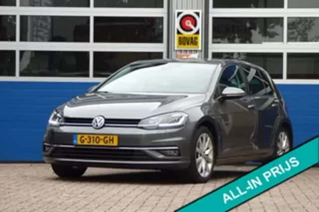 Volkswagen Golf (2019) thumbnail 1
