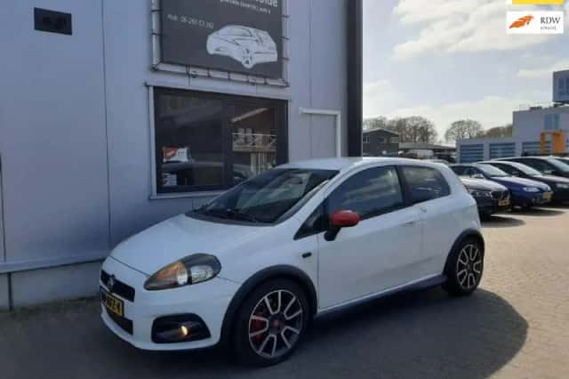 Fiat Grande Punto (2008) thumbnail 1