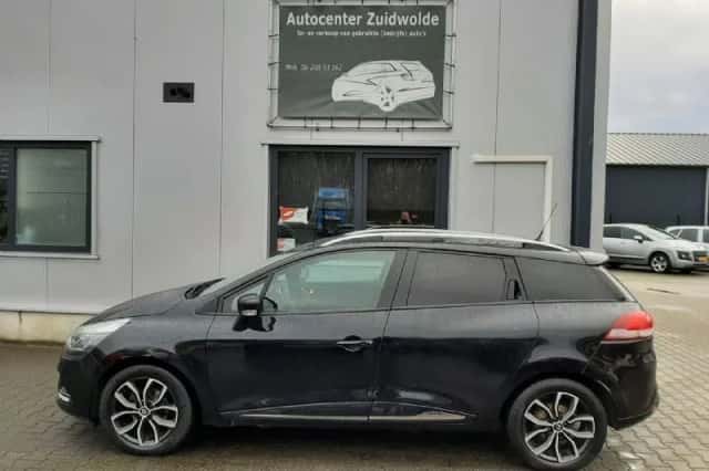 Renault Clio (2018) thumbnail 2