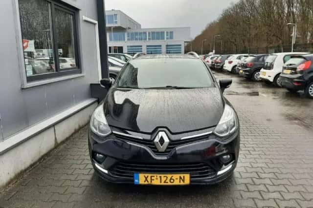 Renault Clio (2018) thumbnail 3