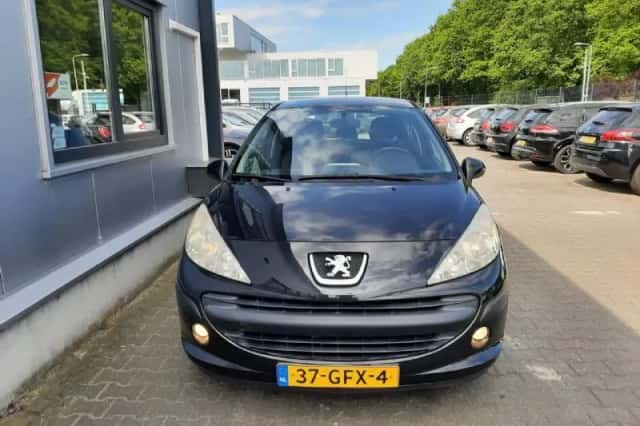 Peugeot 207 (2008) thumbnail 3
