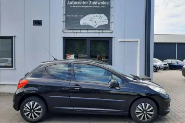 Peugeot 207 (2008) thumbnail 4