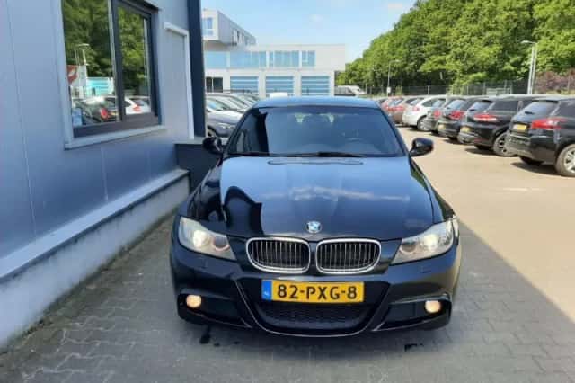 BMW 3-Serie (2011) thumbnail 3