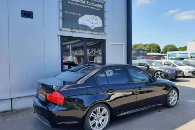 BMW 3-Serie (2011) thumbnail 5