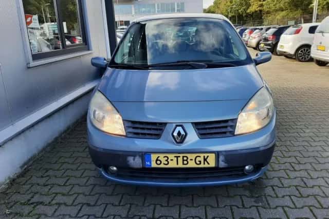 Renault Scénic (2006) thumbnail 3
