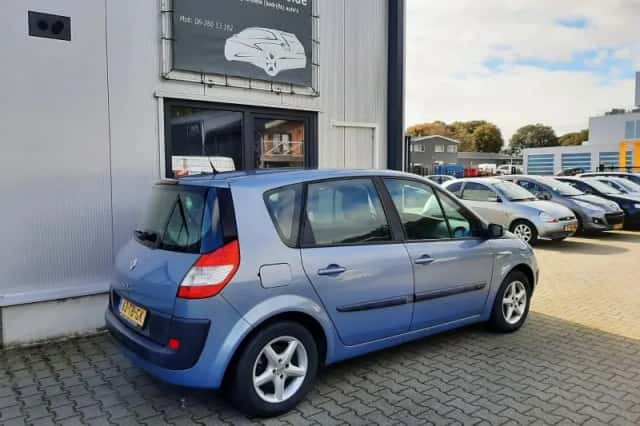 Renault Scénic (2006) thumbnail 5