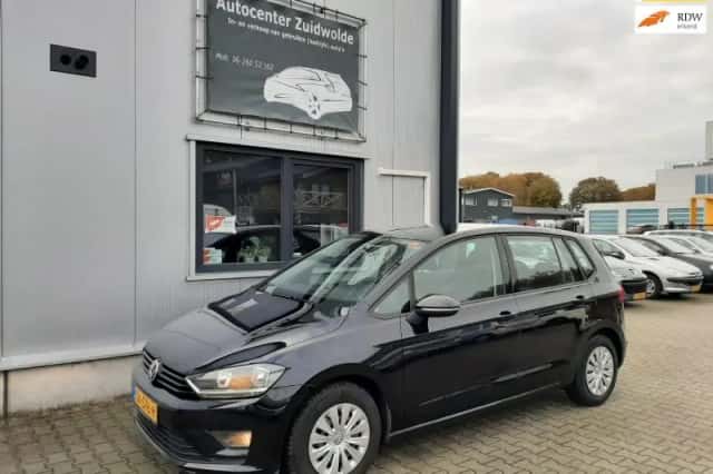 Volkswagen Golf Sportsvan (2015) thumbnail 1