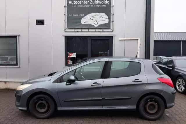 Peugeot 308 (2008) thumbnail 2