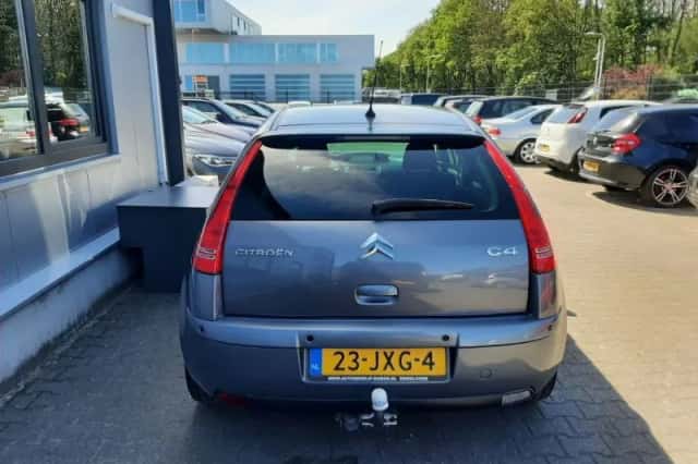 Citroën C4 (2009) thumbnail 6