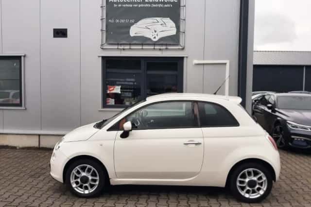 Fiat 500 (2009) thumbnail 2