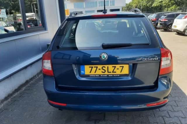 Škoda Octavia (2011) thumbnail 6