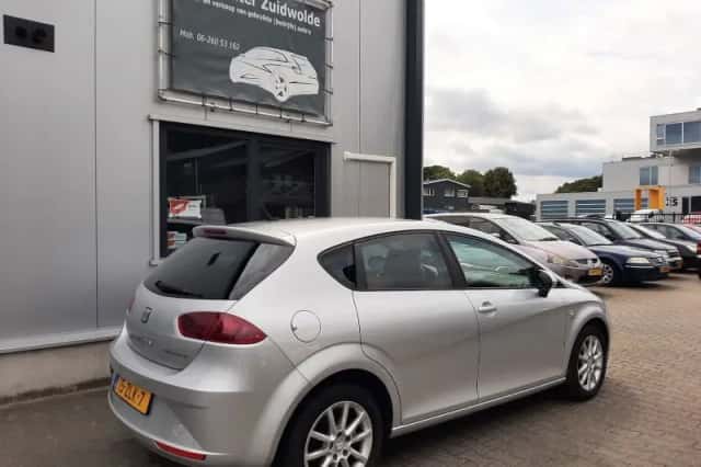 SEAT Leon (2013) thumbnail 4