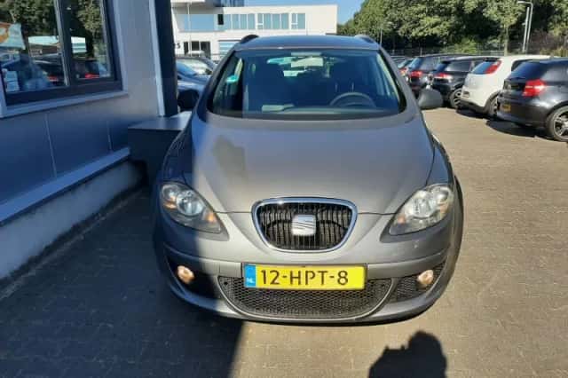 SEAT Altea XL (2009) thumbnail 3