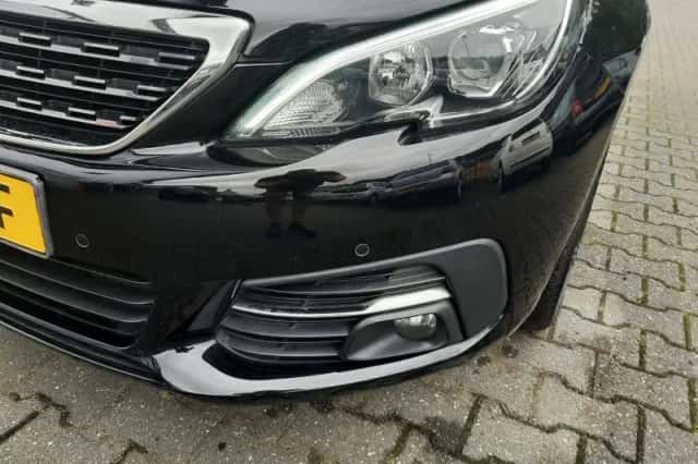 Peugeot 308 (2018) thumbnail 4