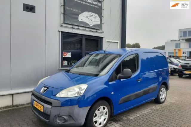 Peugeot Partner (2011) thumbnail 1