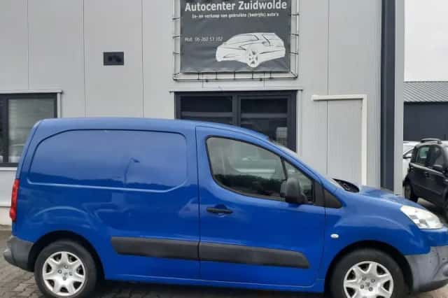 Peugeot Partner (2011) thumbnail 4
