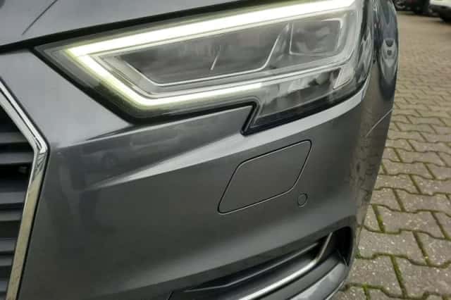 Audi A3 (2017) thumbnail 4