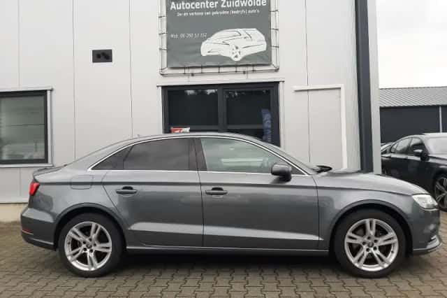 Audi A3 (2017) thumbnail 5
