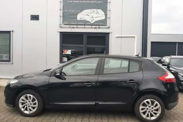 Renault Mégane (2013) thumbnail 2