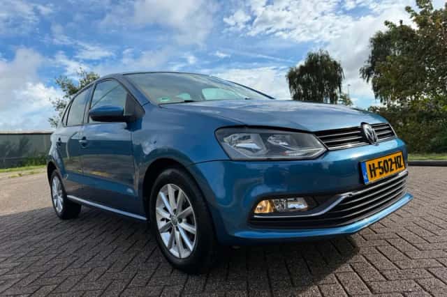 Volkswagen Polo (2016) thumbnail 2