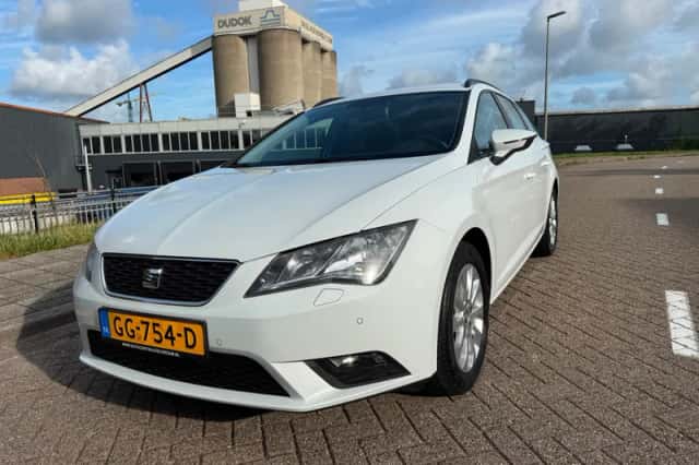 SEAT Leon (2014) thumbnail 1