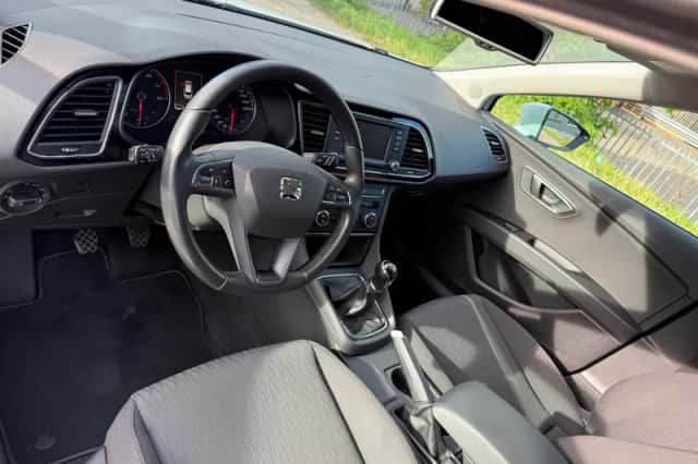 SEAT Leon (2014) thumbnail 3