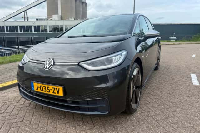 Volkswagen ID.3 (2020) thumbnail 1