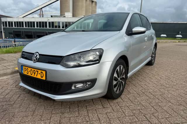 Volkswagen Polo (2017) thumbnail 3