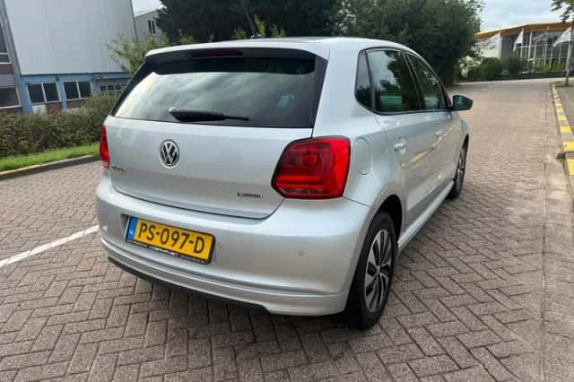 Volkswagen Polo (2017) thumbnail 6
