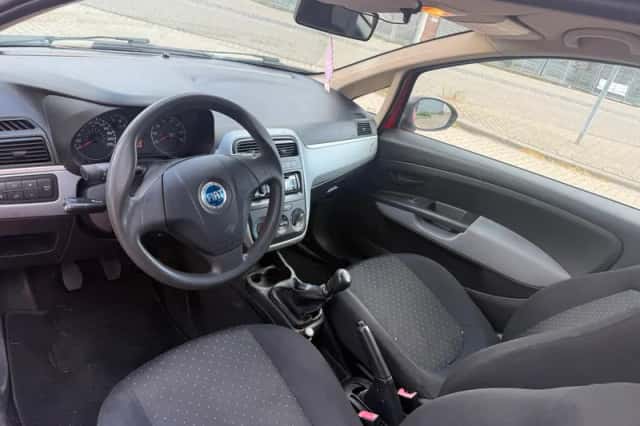 Fiat Grande Punto (2007) thumbnail 3