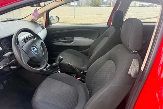 Fiat Grande Punto (2007) thumbnail 5