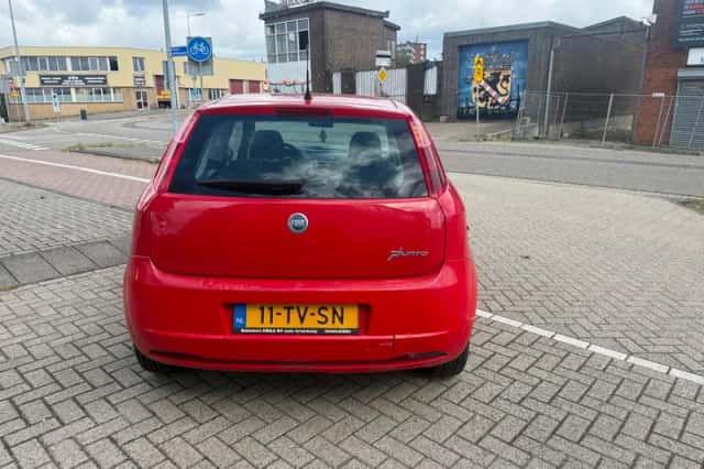 Fiat Grande Punto (2007) thumbnail 6