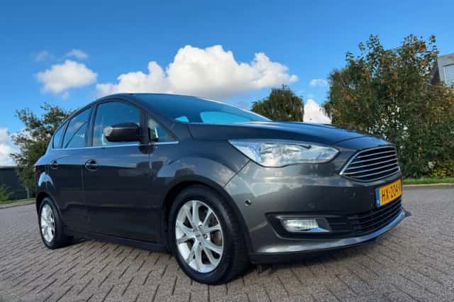 Ford C-Max (2016) thumbnail 4