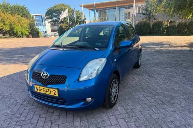 Toyota Yaris (2008) thumbnail 5