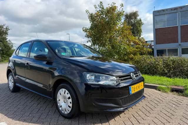 Volkswagen Polo (2009) thumbnail 3