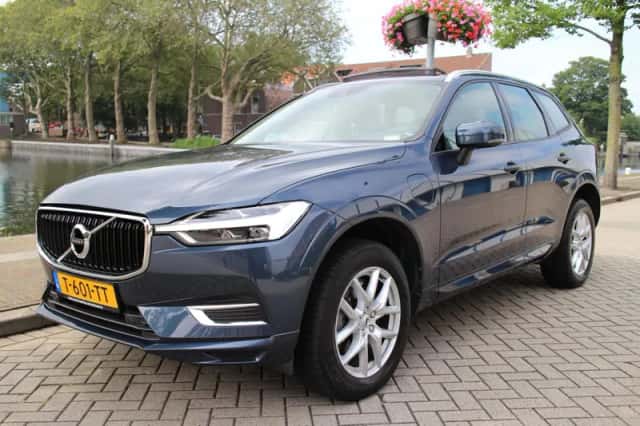 Volvo XC60 (2018) thumbnail 4