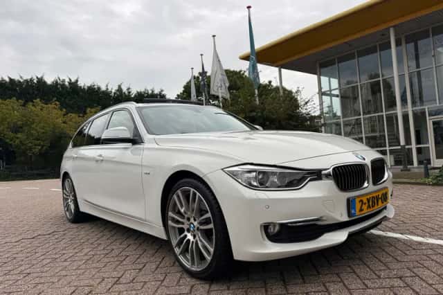 BMW 3-Serie (2014) thumbnail 1