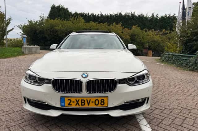 BMW 3-Serie (2014) thumbnail 2