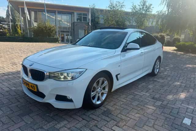 BMW 3-Serie (2014) thumbnail 4