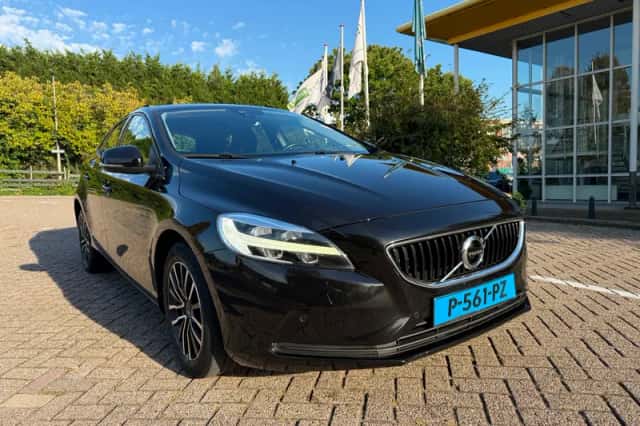 Volvo V40 (2019) thumbnail 4